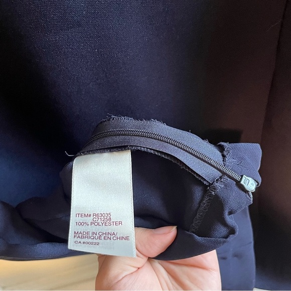 Vintage women’s suit with skirt navy  size 18w - Picture 12 of 12